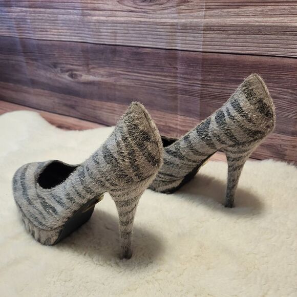 Breckelles Zebra fur print pumps - Picture 4 of 7